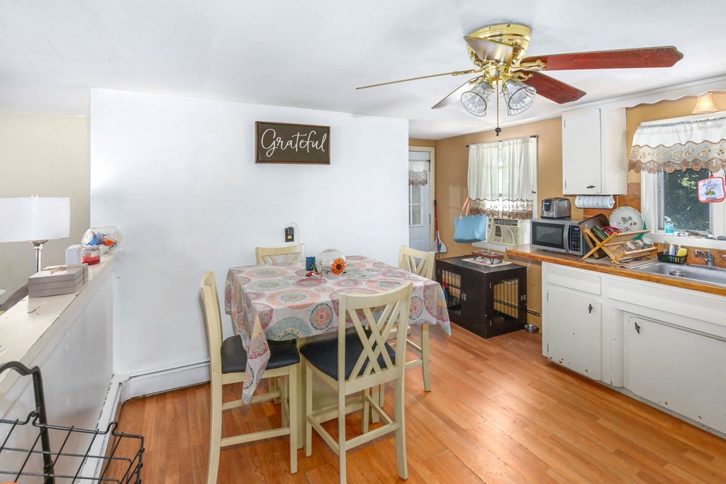 49 Batten Street Webster, MA 01570 - Photo 7 of 31