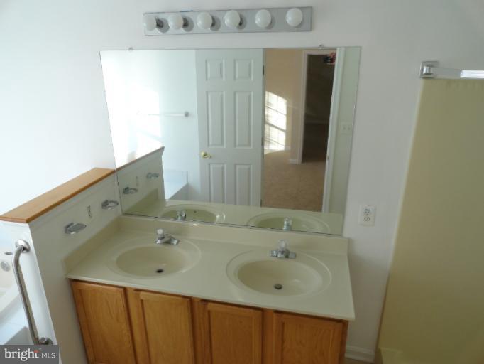 4620 Sandwood Road Sparrows Point, MD 21219 - Photo 13 of 22 Bath (Master)