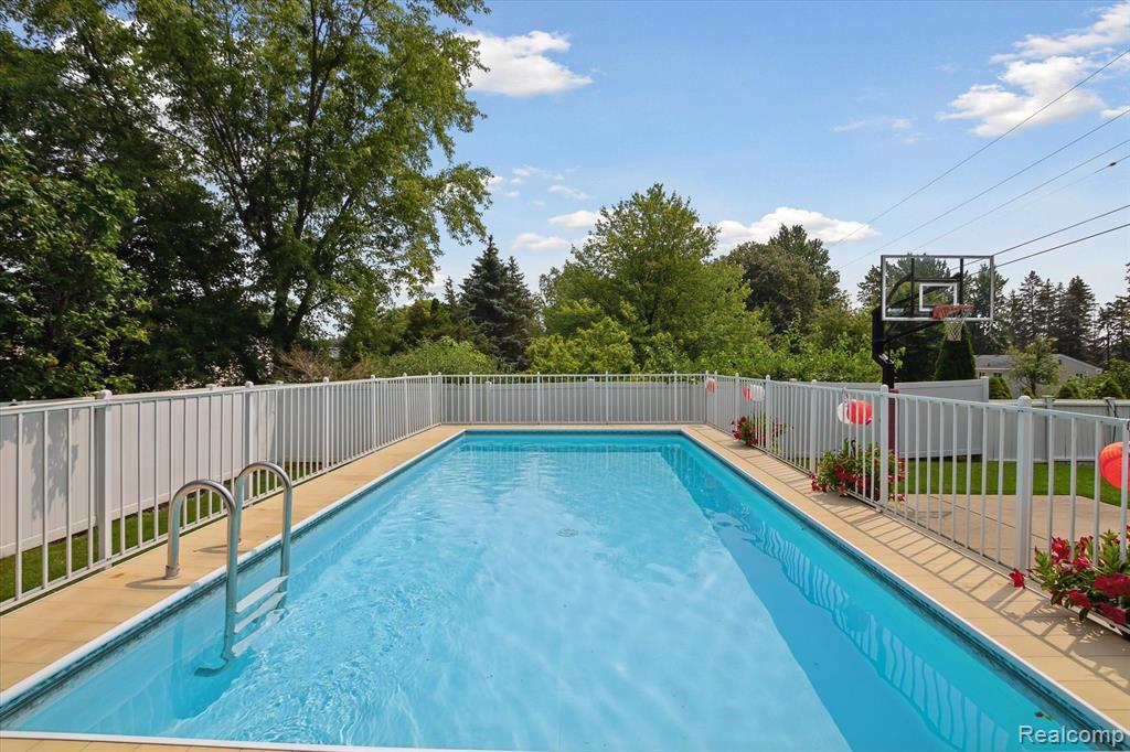 44740 West 10 Mile Road Novi, MI 48375 - Photo 48 of 52