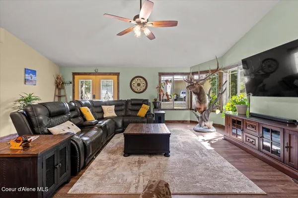 $998,000 | 438 Berry Hill, Cocolalla, ID 83813