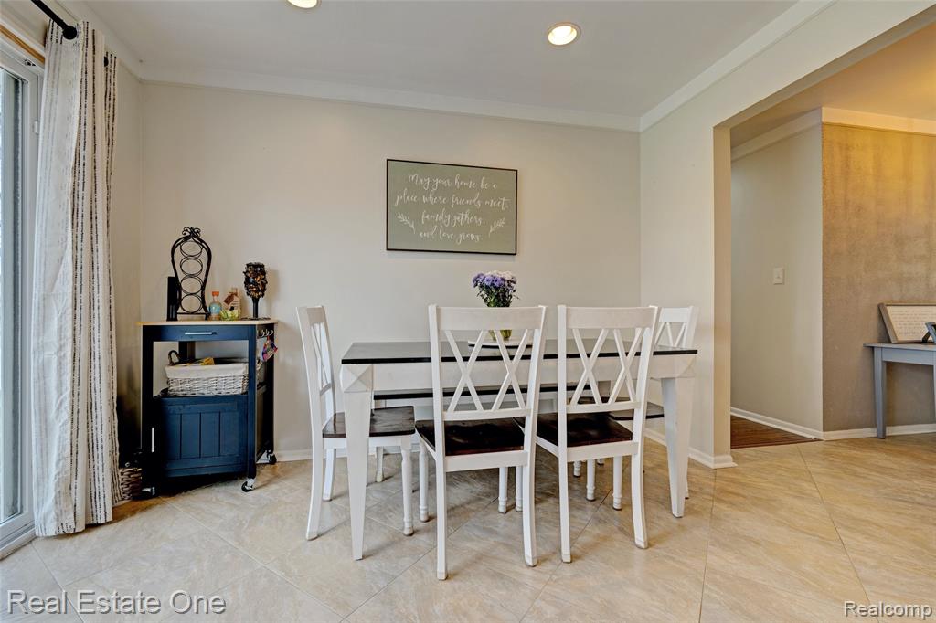 327 Coats Road Lake Orion, MI 48362 - Photo 17 of 62 Gallery Image 17