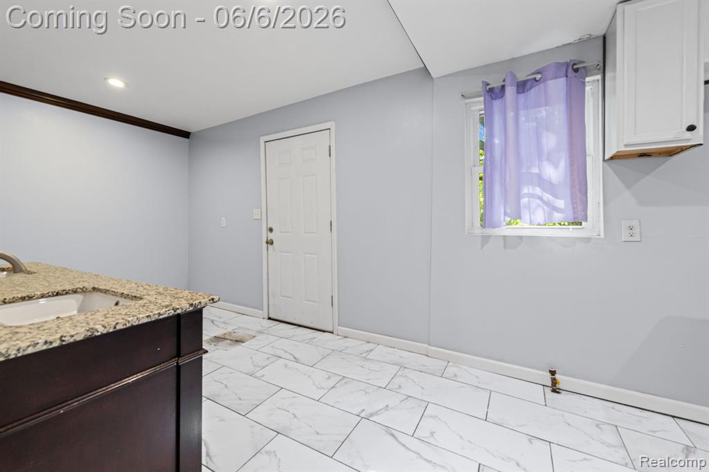 5669 Casper Street Detroit, MI 48210 - Photo 15 of 24