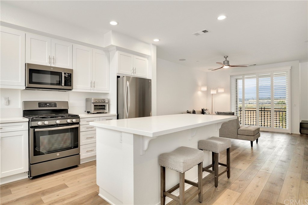 856 Savi Drive, Unit 104 Corona, CA 92878 - Photo 8 of 40