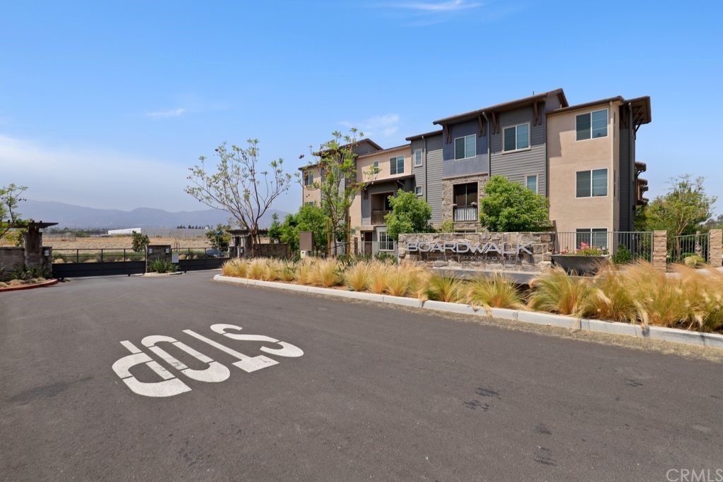 856 Savi Drive, Unit 104 Corona, CA 92878 - Photo 36 of 40