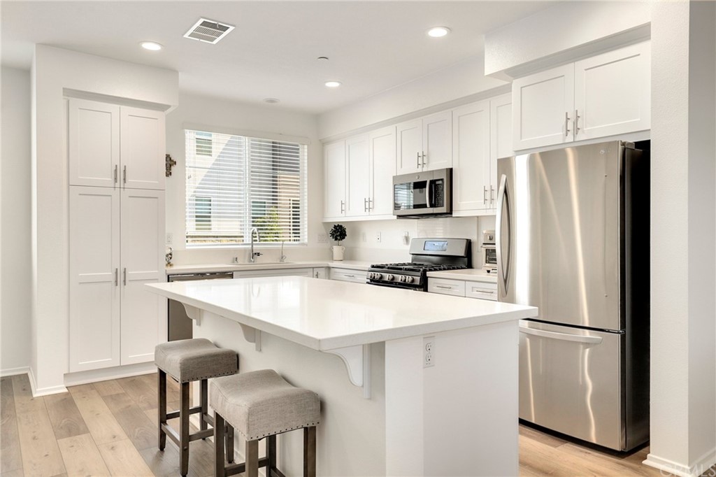 856 Savi Drive, Unit 104 Corona, CA 92878 - Photo 5 of 40