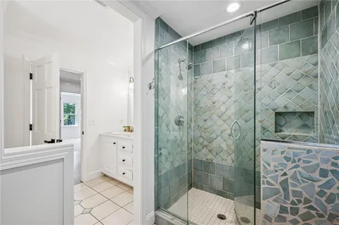 a view of a tennis court