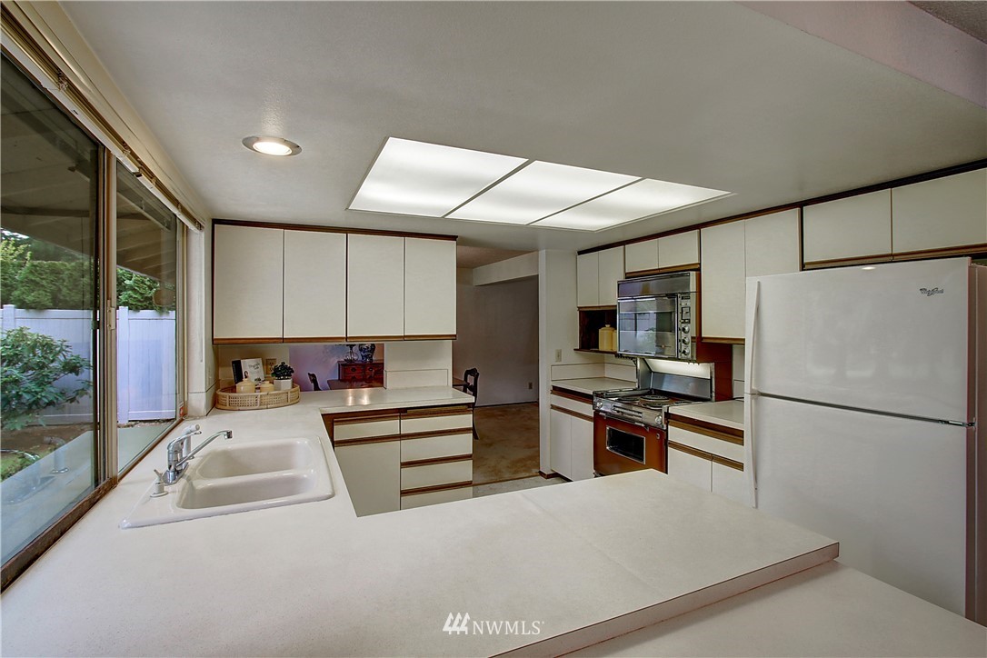 14341 Southeast 170th Street Renton, WA 98058 - Photo 8 of 25 Gallery Image 8