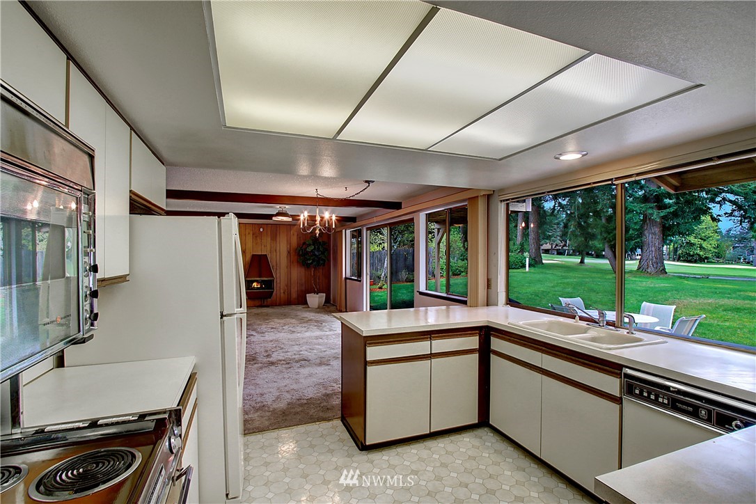 14341 Southeast 170th Street Renton, WA 98058 - Photo 9 of 25 Gallery Image 9
