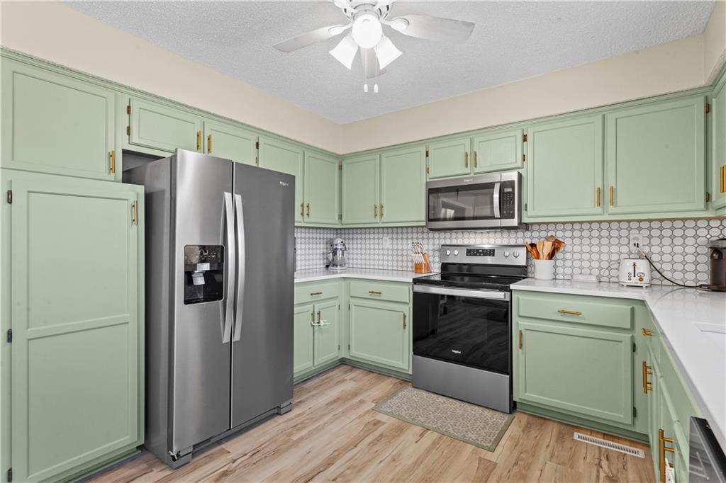 215 Pebblebrook Lane Grain Valley, MO 64029 - Photo 12 of 27