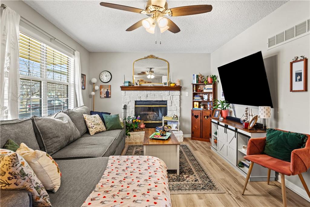 215 Pebblebrook Lane Grain Valley, MO 64029 - Photo 4 of 27