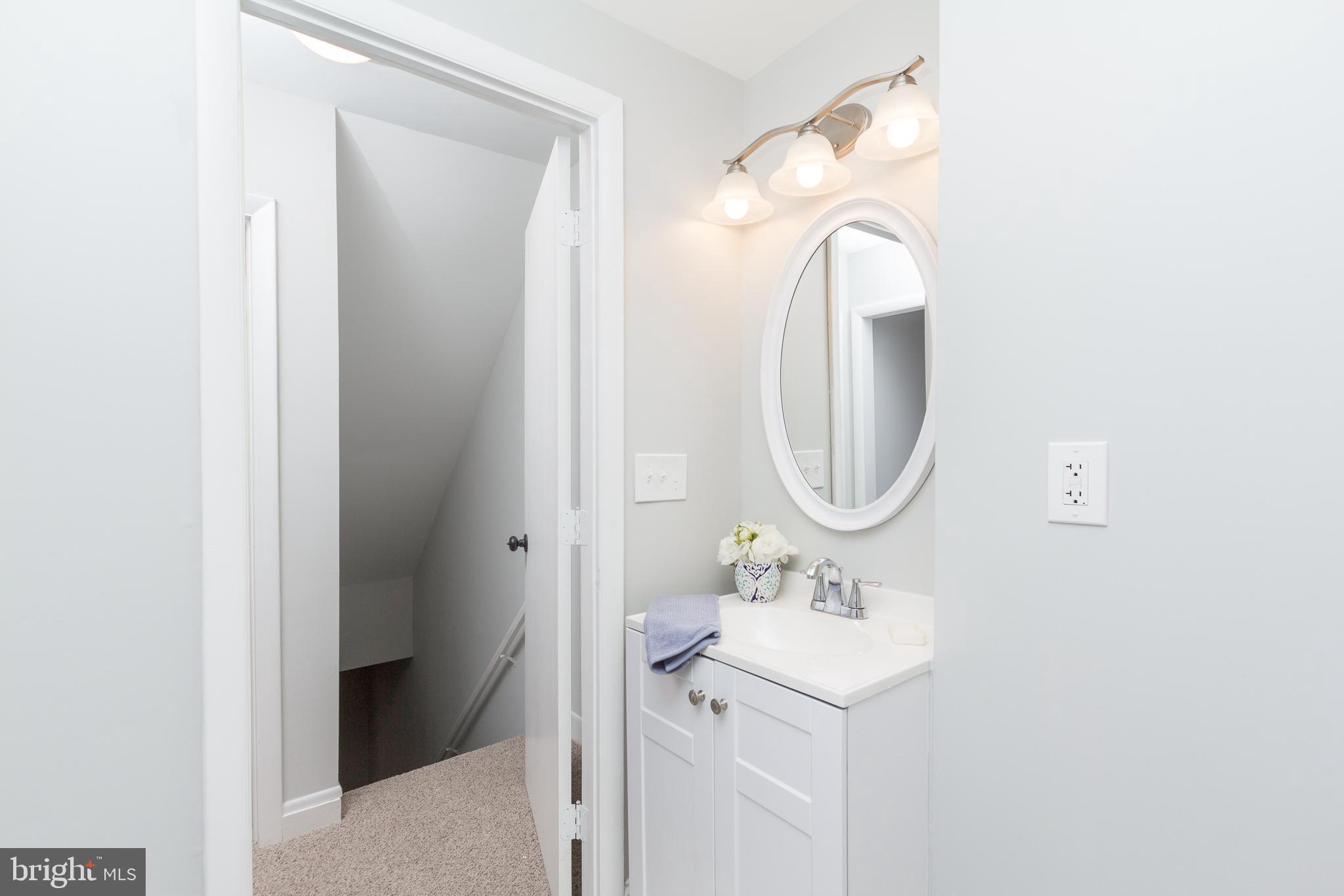 7722 North Cove Road Baltimore, MD 21219 - Photo 16 of 37 Gallery Image 16