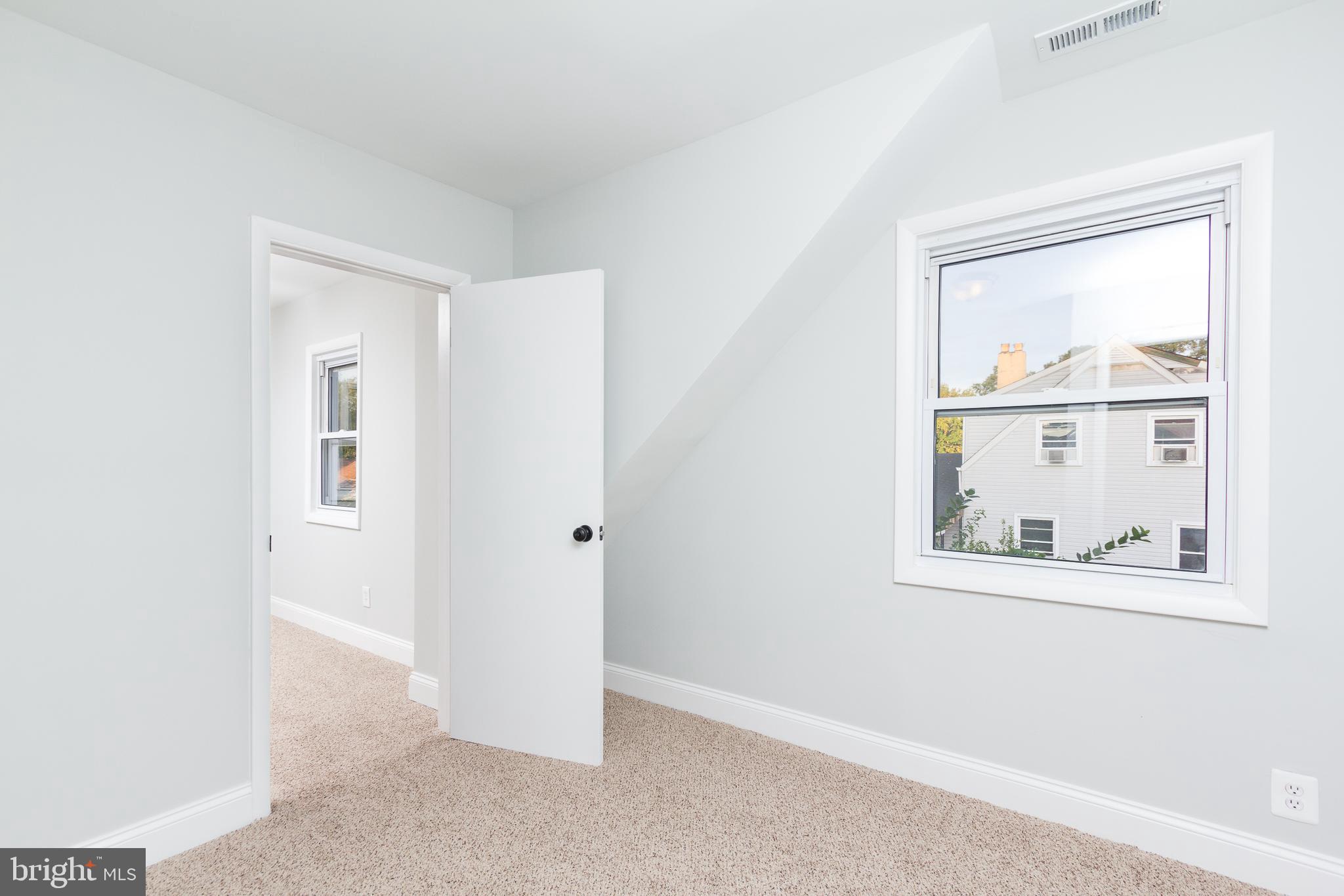 7722 North Cove Road Baltimore, MD 21219 - Photo 22 of 37 Gallery Image 22