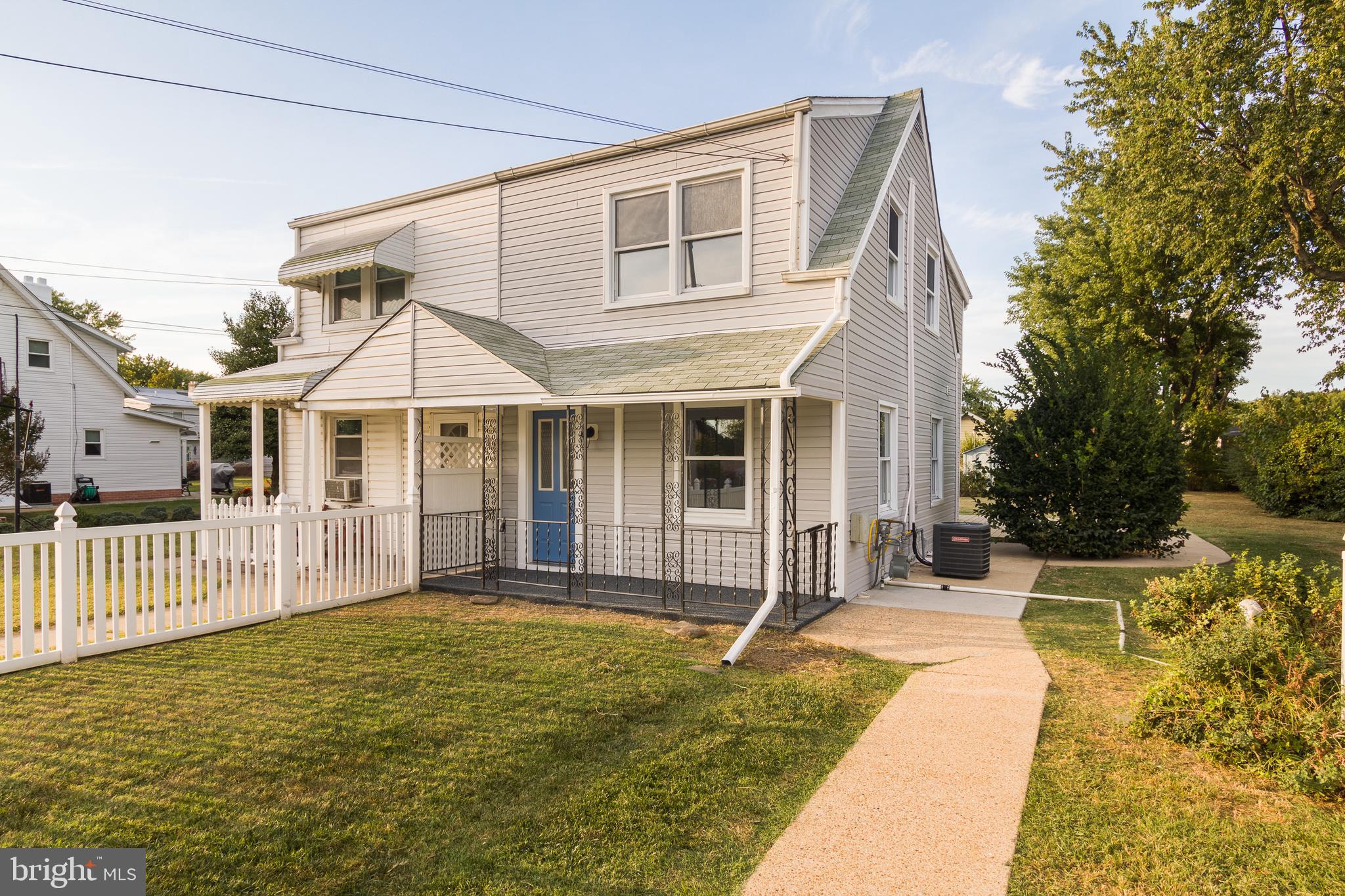 7722 North Cove Road Baltimore, MD 21219 - Photo 6 of 37 Gallery Image 6