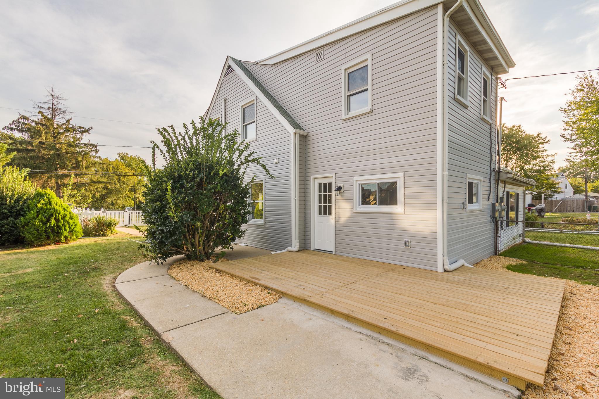 7722 North Cove Road Baltimore, MD 21219 - Photo 9 of 37 Gallery Image 9