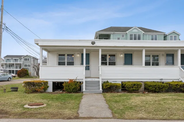 $375,000 | 6 Dingle Road, Unit 4, York, ME 03909