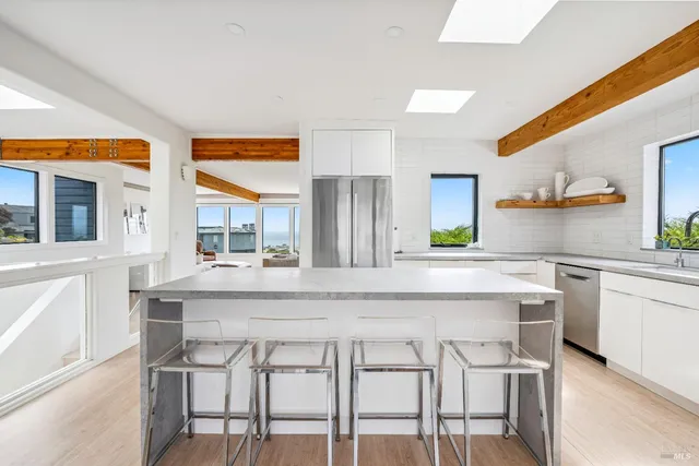 $2,199,000 | 20920 Grebe Court, Bodega Bay, CA 94923