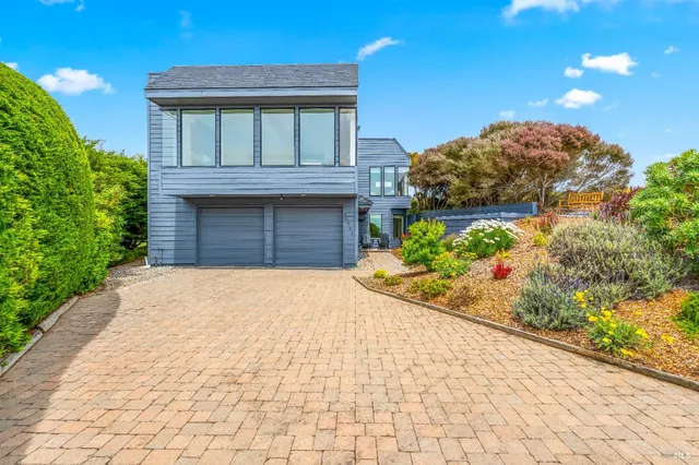 $2,199,000 | 20920 Grebe Court, Bodega Bay, CA 94923