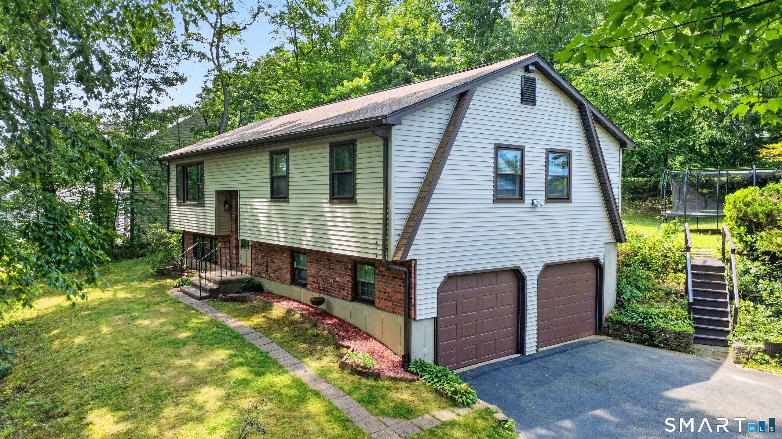 102 Colony Road Seymour, CT 06483 - Photo 1 of 39 Gallery Image 1