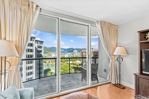 $839,000 | 1837 Kalakaua Avenue, Unit 1011, Honolulu, HI 96815