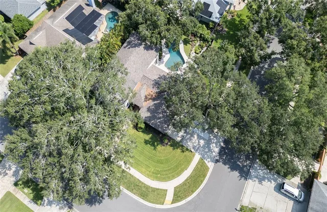 $974,900 | 2851 Weathersfield Court, Clearwater, FL 33761