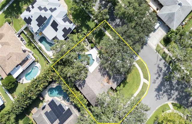 $974,900 | 2851 Weathersfield Court, Clearwater, FL 33761