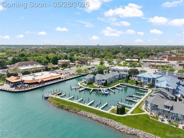 $589,900 | 31 Kreger Drive, Wyandotte, MI 48192