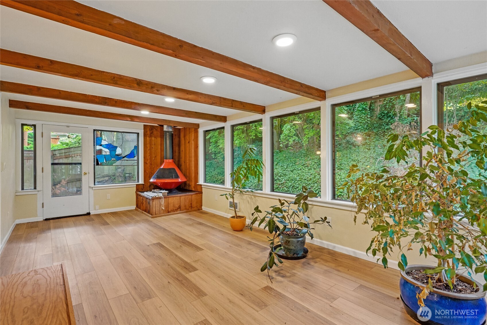 4223 Robin Road West University Place, WA 98466 - Photo 10 of 39 Gallery Image 10