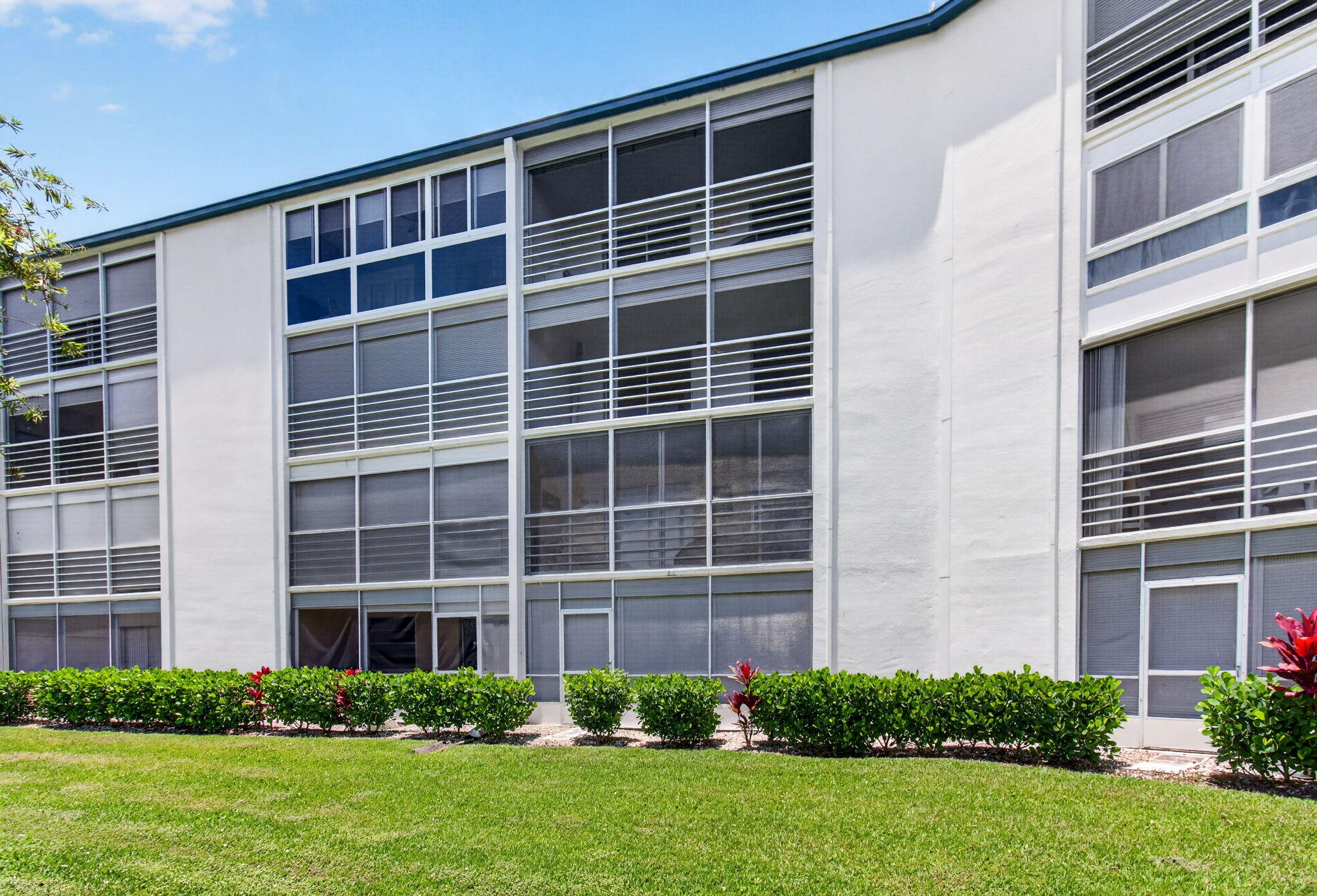 3044 Lincoln A Boca Raton, FL 33434 - Photo 53 of 100 63-web-or-mls-DSC_3724