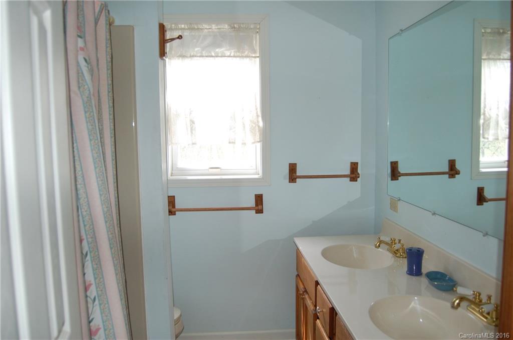 795 Red Bank Road Waynesville, NC 28786 - Photo 14 of 19