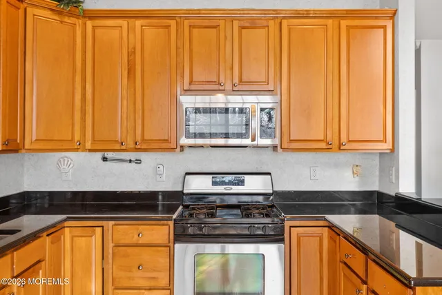 $624,900 | 60 Amber Drive, Old Bridge, NJ 08857