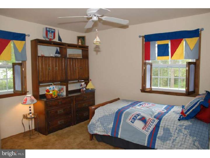 913 Thornton Road Horsham, PA 19044 - Photo 16 of 21 Bedroom 3