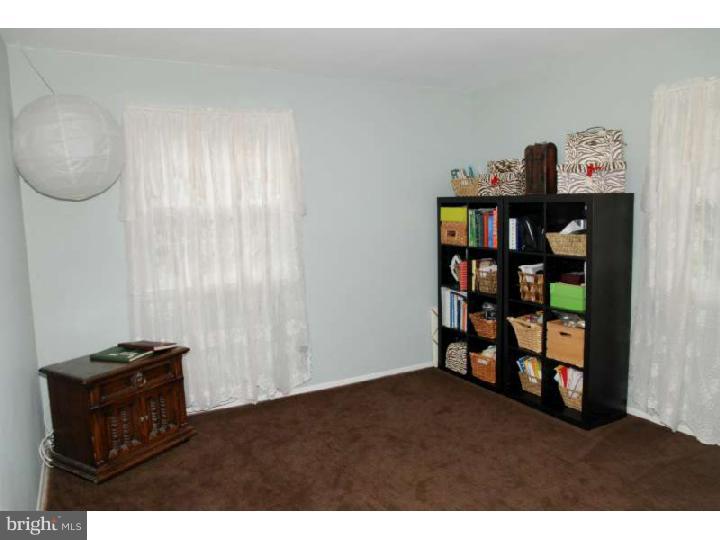 913 Thornton Road Horsham, PA 19044 - Photo 17 of 21 Bedroom 4