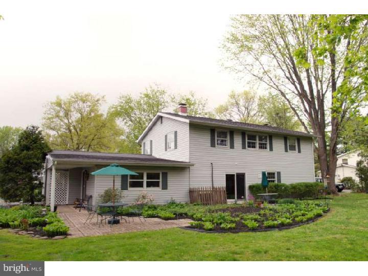 913 Thornton Road Horsham, PA 19044 - Photo 20 of 21 Patio