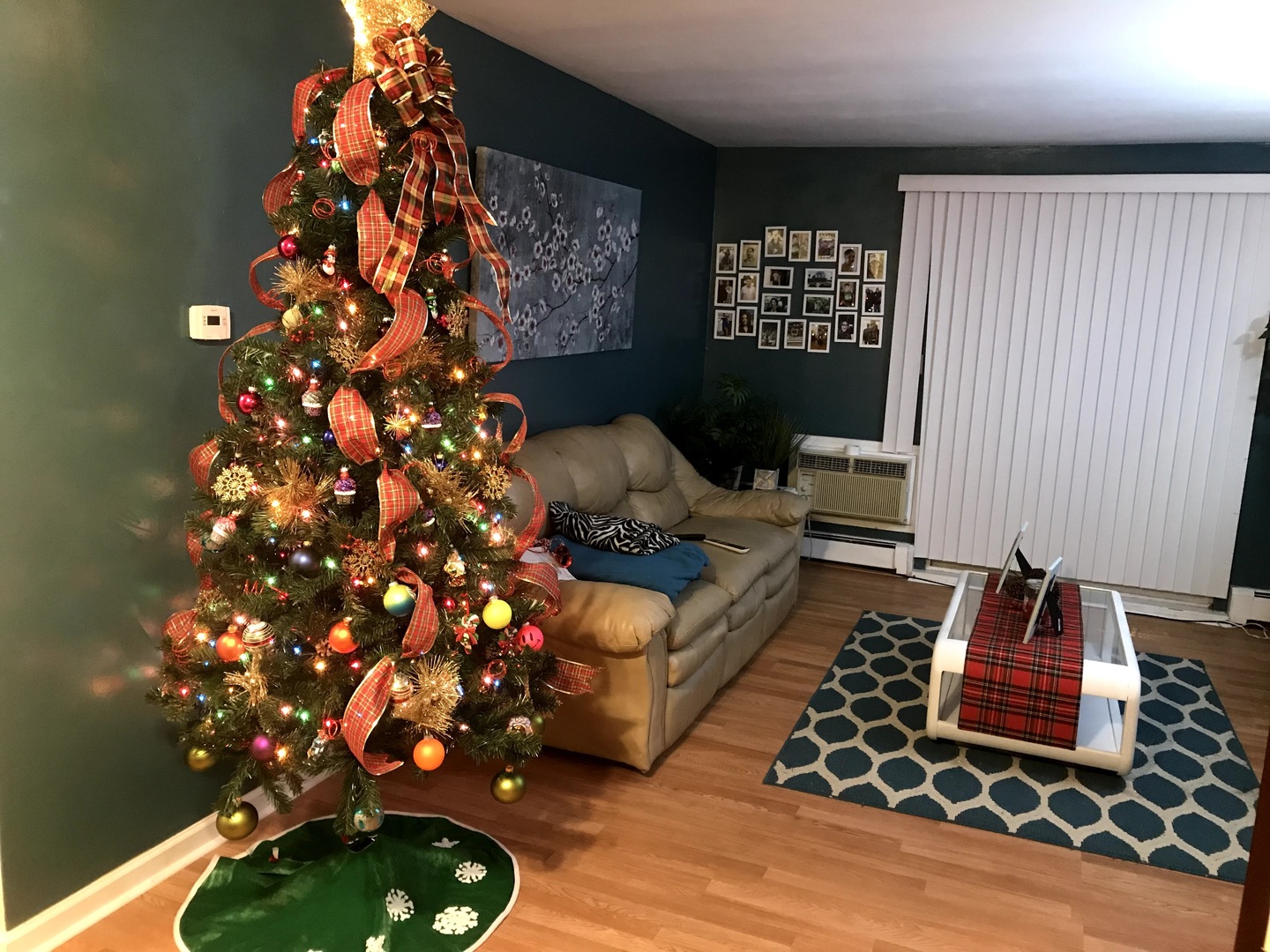 1900 Light Road, Unit 110 Oswego, IL 60543 - Photo 3 of 15 a room with lots of flowers and flower pot