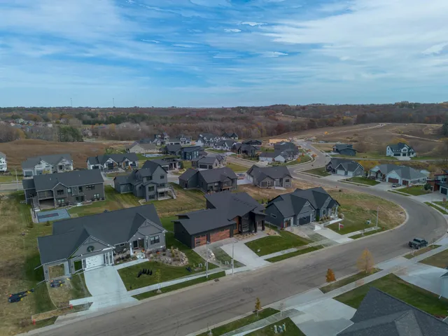 $899,900 | 3105 Century Ridge Road Northeast, Rochester, MN 55906