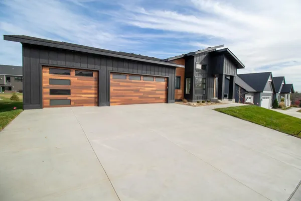 $899,900 | 3105 Century Ridge Road Northeast, Rochester, MN 55906