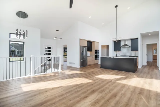 $899,900 | 3105 Century Ridge Road Northeast, Rochester, MN 55906