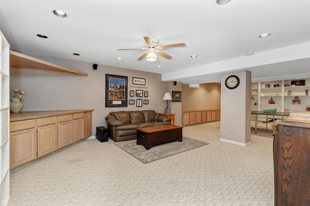 880 Riva Ridge Boulevard Gahanna, OH 43230 - Photo 66 of 79 CEILING LIGHT/FAN