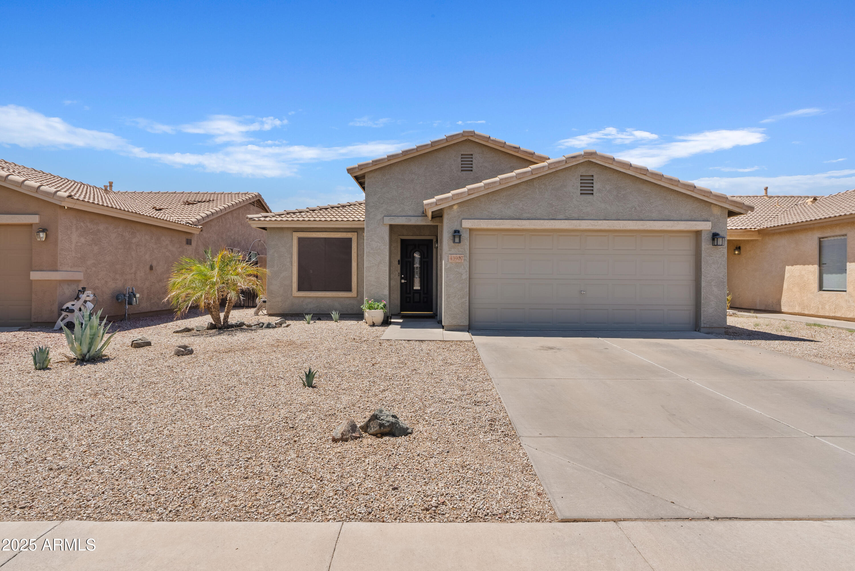 43907 Sagebrush Trail Maricopa, AZ 85138 - Photo 2 of 31 DSC03838