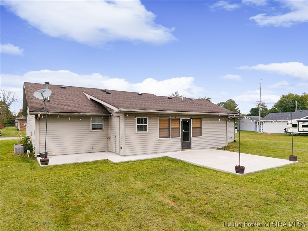 951 York Road Scottsburg, IN 47170 - Photo 8 of 35 Gallery Image 8