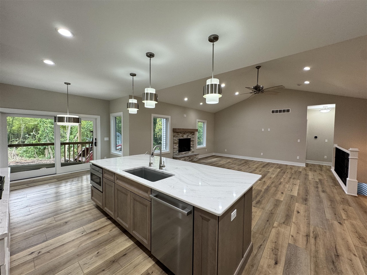 5570 Golf Club Road Howell, MI 48843 - Photo 5 of 26