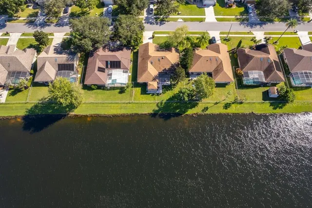 $399,000 | 2333 Sweetwater Boulevard, St. Cloud, FL 34772