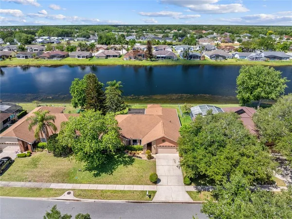 $399,000 | 2333 Sweetwater Boulevard, St. Cloud, FL 34772
