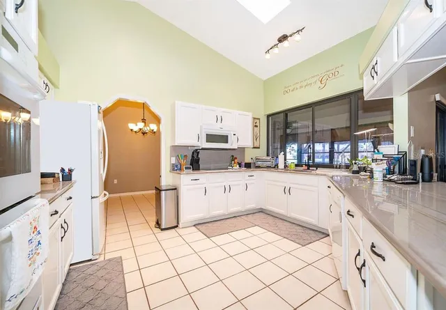 $399,000 | 2333 Sweetwater Boulevard, St. Cloud, FL 34772