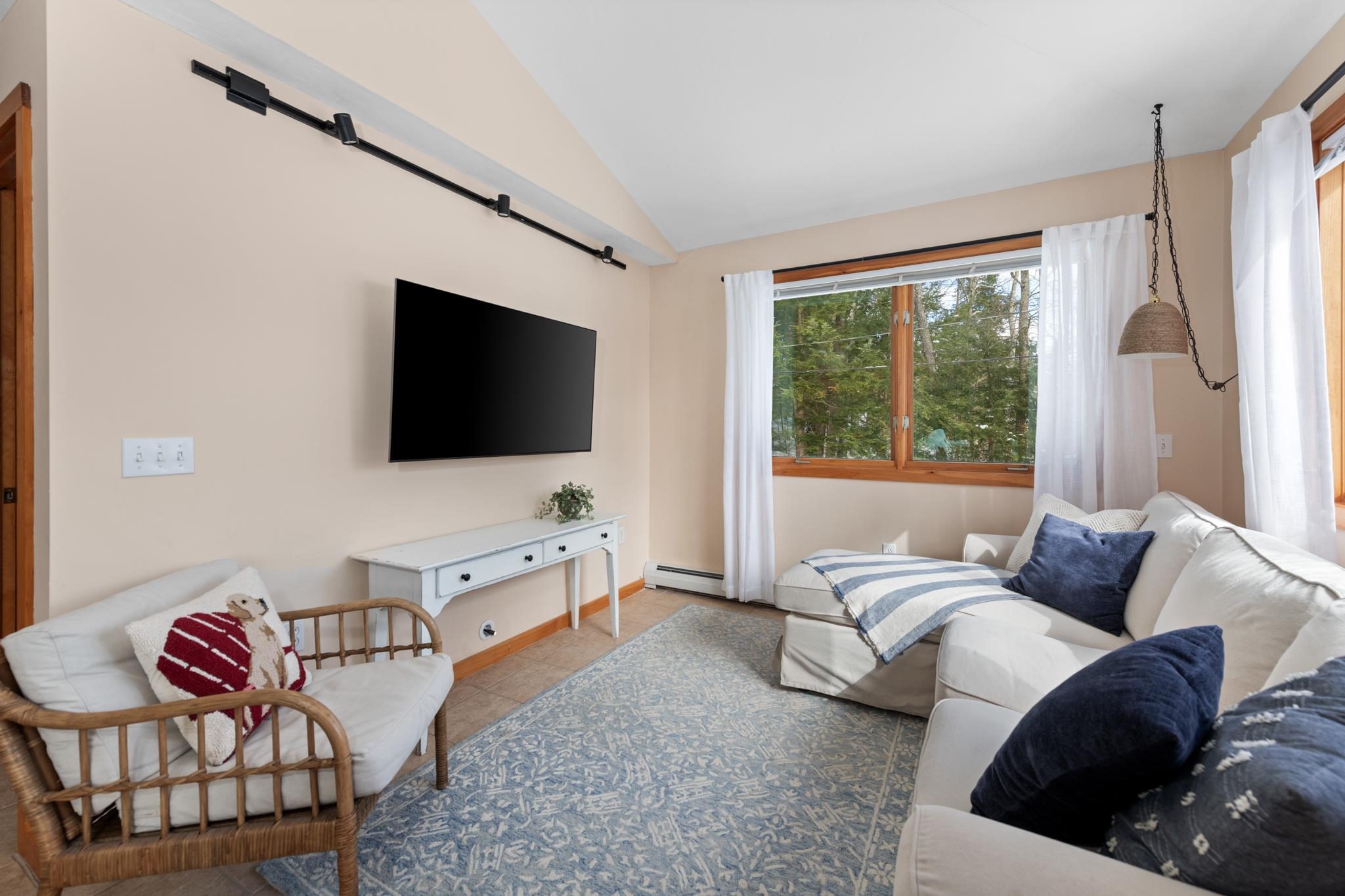 22 Crescent Lane Hebron, NH 03241 - Photo 12 of 56