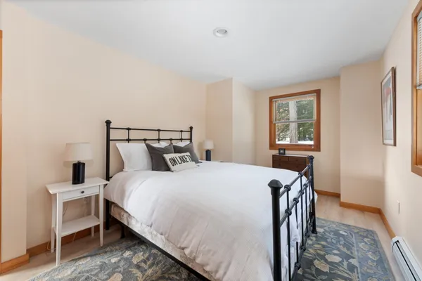 $699,900 | 22 Crescent Lane, Hebron, NH 03241