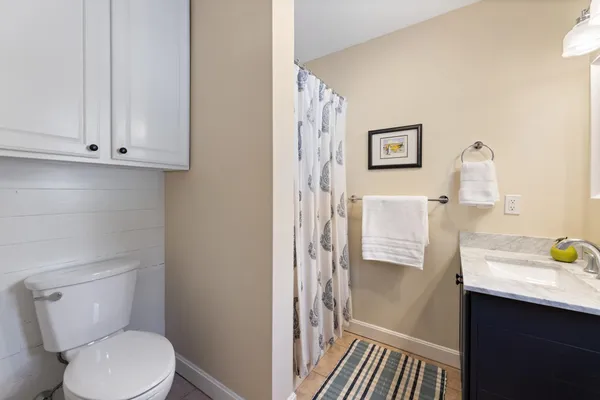 $699,900 | 22 Crescent Lane, Hebron, NH 03241