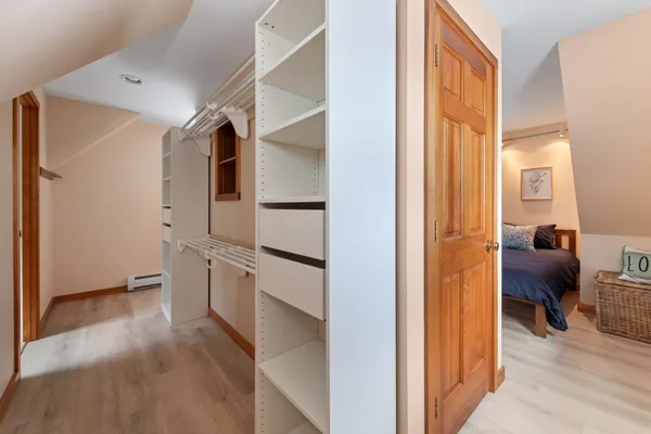 $699,900 | 22 Crescent Lane, Hebron, NH 03241