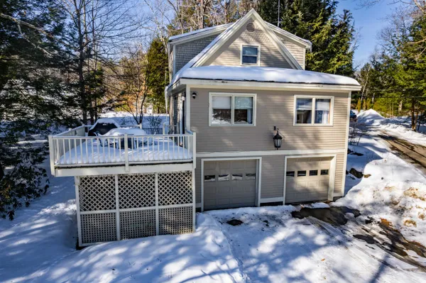 $699,900 | 22 Crescent Lane, Hebron, NH 03241