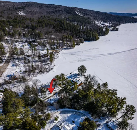 $699,900 | 22 Crescent Lane, Hebron, NH 03241